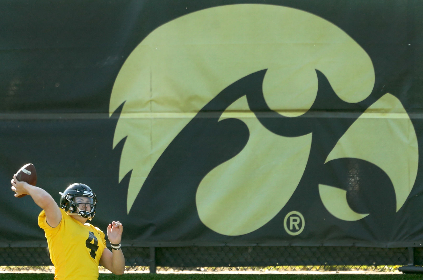 042619-qct-spt-IowaFB-001